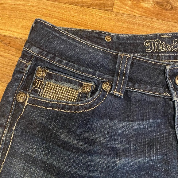 Miss Me	Low Rise 5 Pocket Skinny Jeans - Picture 3 of 11